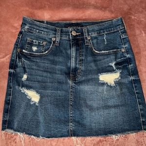 Aeropostale High Rise Jean Skirt Size 4!